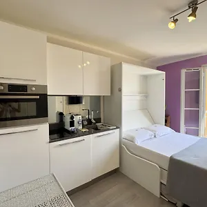Riviera Cote D'azur - Old Town - Ac - Sea View - 50m Promenade Des Anglais- La Maison Linda Apartment
